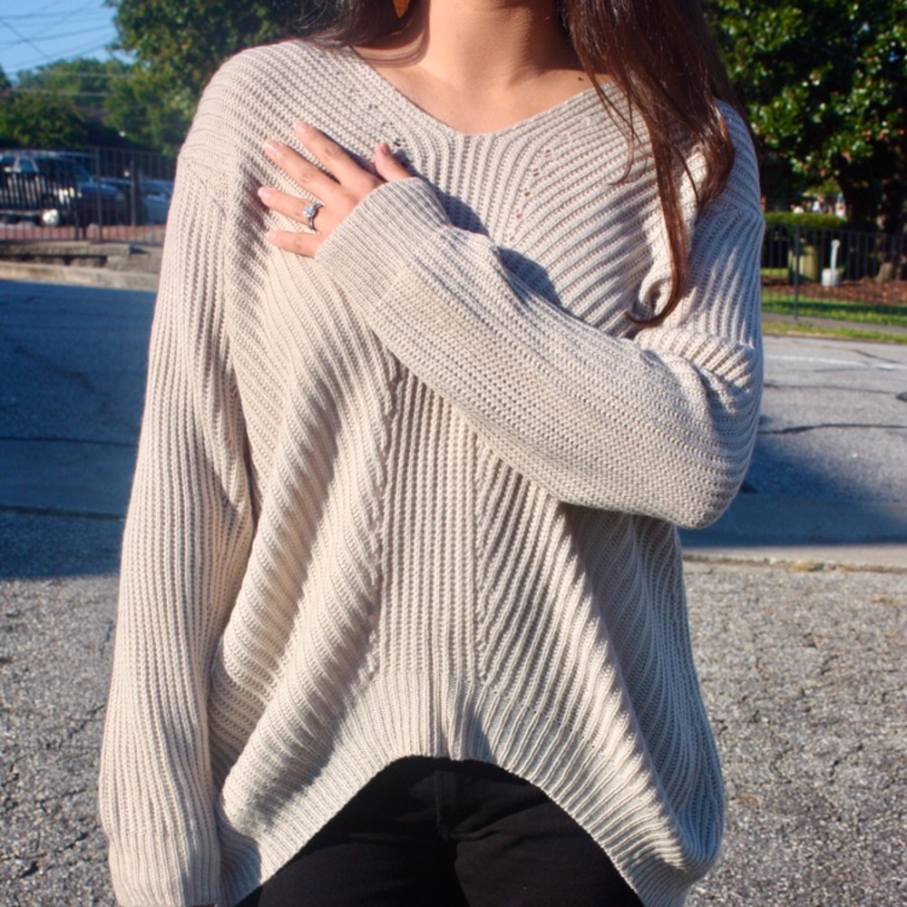 NWT Beige V-Neck Pullover Sweater Top